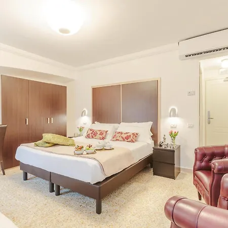 Hotel Hambros - Il Parco In Banchieri 4*